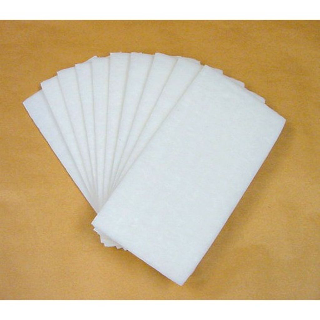 AIRCRAFT CLEANING KIT IS DESIGNED FOR SCRUBBING PAINTED OR UNPAINTED AIRCRAFT EXTERIORS. CONCAVE, SWIVELTYPE APPLICATOR HEAD. INCLUDES TWO 6 X 12 X 3/8 NONABRASIVE WHITE CLEANING PADS AND TWO 6 X 12 X 1 NONABRASIVE POLYESTER POLISHING PADS. SAFE, EFFICIEN