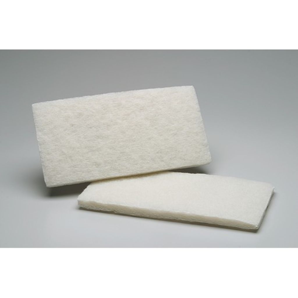 AIRCRAFT CLEANING KIT IS DESIGNED FOR SCRUBBING PAINTED OR UNPAINTED AIRCRAFT EXTERIORS. CONCAVE, SWIVELTYPE APPLICATOR HEAD. INCLUDES TWO 6 X 12 X 3/8 NONABRASIVE WHITE CLEANING PADS AND TWO 6 X 12 X 1 NONABRASIVE POLYESTER POLISHING PADS. SAFE, EFFICIEN