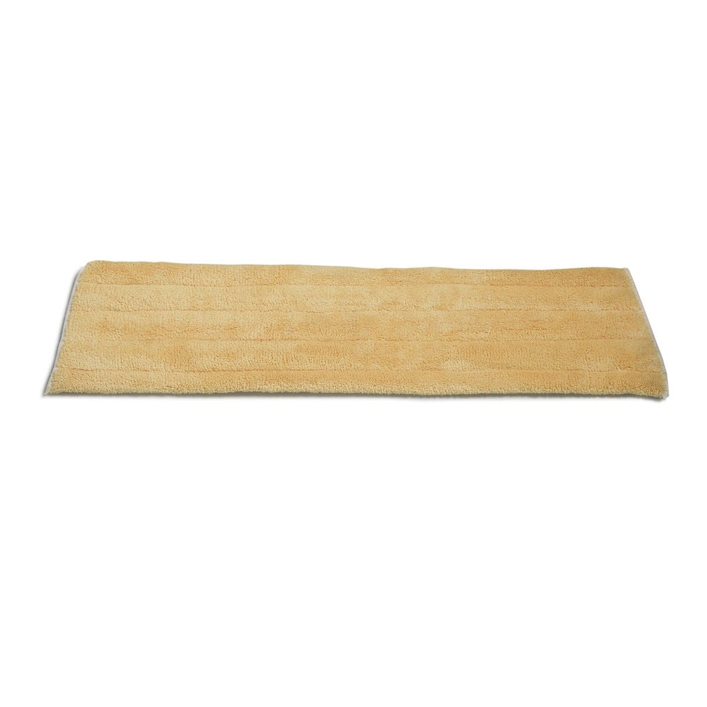 FLAT MOPS OFFER ROLLED EDGE CONSTRUCTION WITH FULL VELCRO BACKING PROVIDING EXCELLENT CLEANING PROPERTIES FOR BASEBOARD EDGES WHILE MAINTAINING EXCELLENT GRIP TO FRAME. BLUE MOP IS DESIGNED FOR WET MOPPING WHILE YELLOW IS FOR DRY MOPPING. MICROFIBER MOPS 