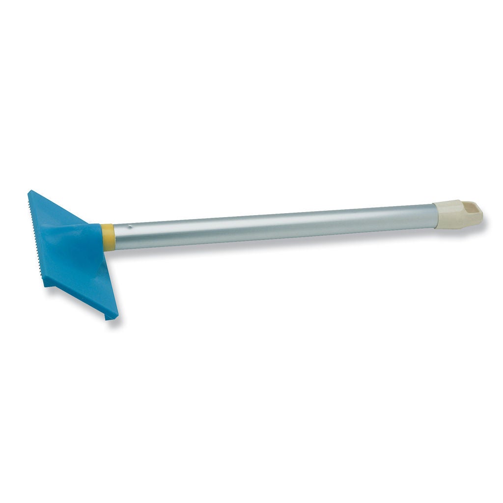 EASY AS SQUIRT, SCOUR AND SQUEEGEE. MADE WITH QUALITY 3M SCOTCHBRITE? MATERIAL. EACH KIT CONTAINS 10 PACKETS OF QUICK CLEAN LIQUID, 1 MULTIPURPOSE PAD HOLDER, 10 GRIDDLE POLISHING PADS AND 1 SQUEEGEE.