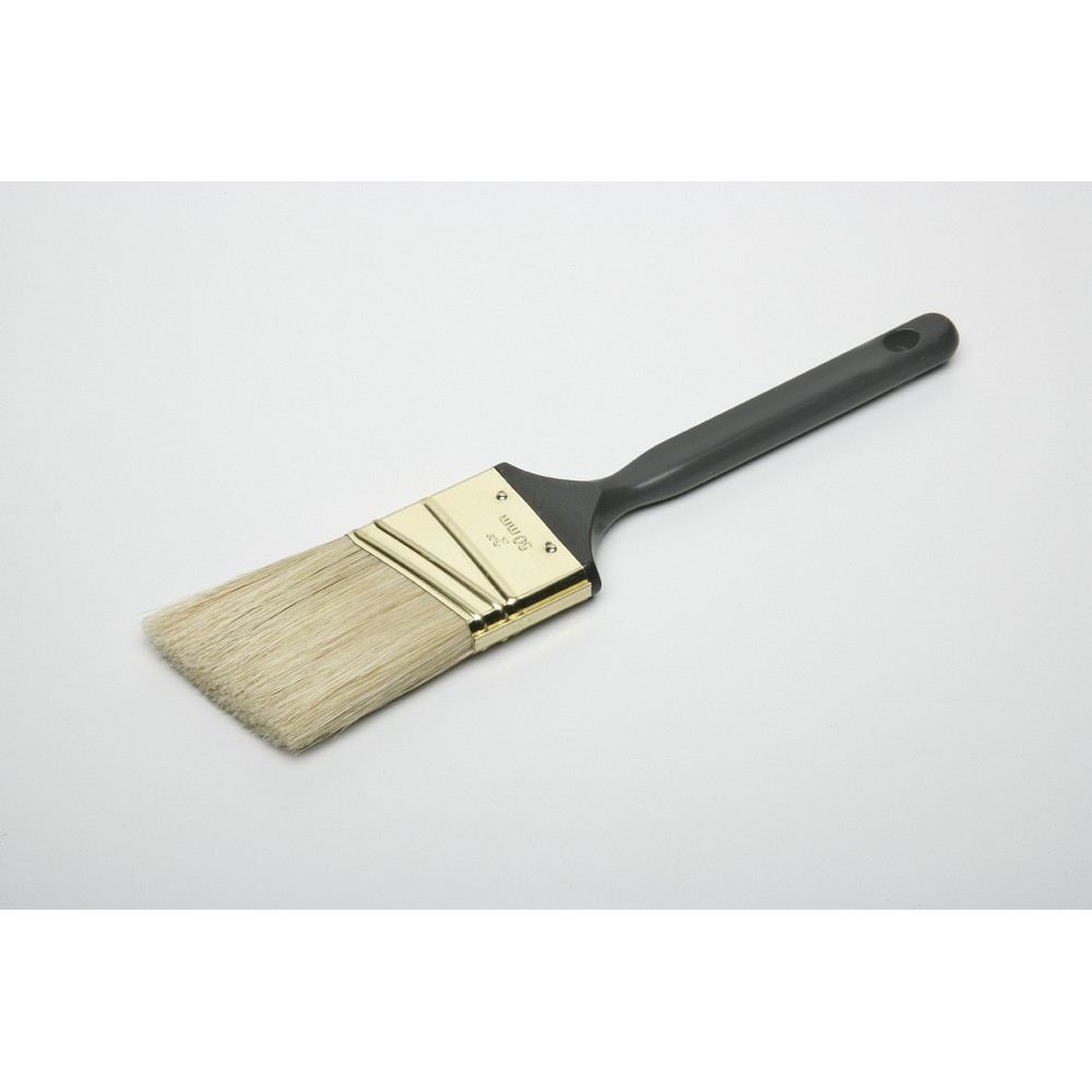 Soft enough for smooth flow for the finest results with varnishesResilient enough for applying heavy enamels and oilbased varnishes, marine paints, stains and urethanesUnbleached, China white bristlesSolid plastic handle wont warp, chip or peel