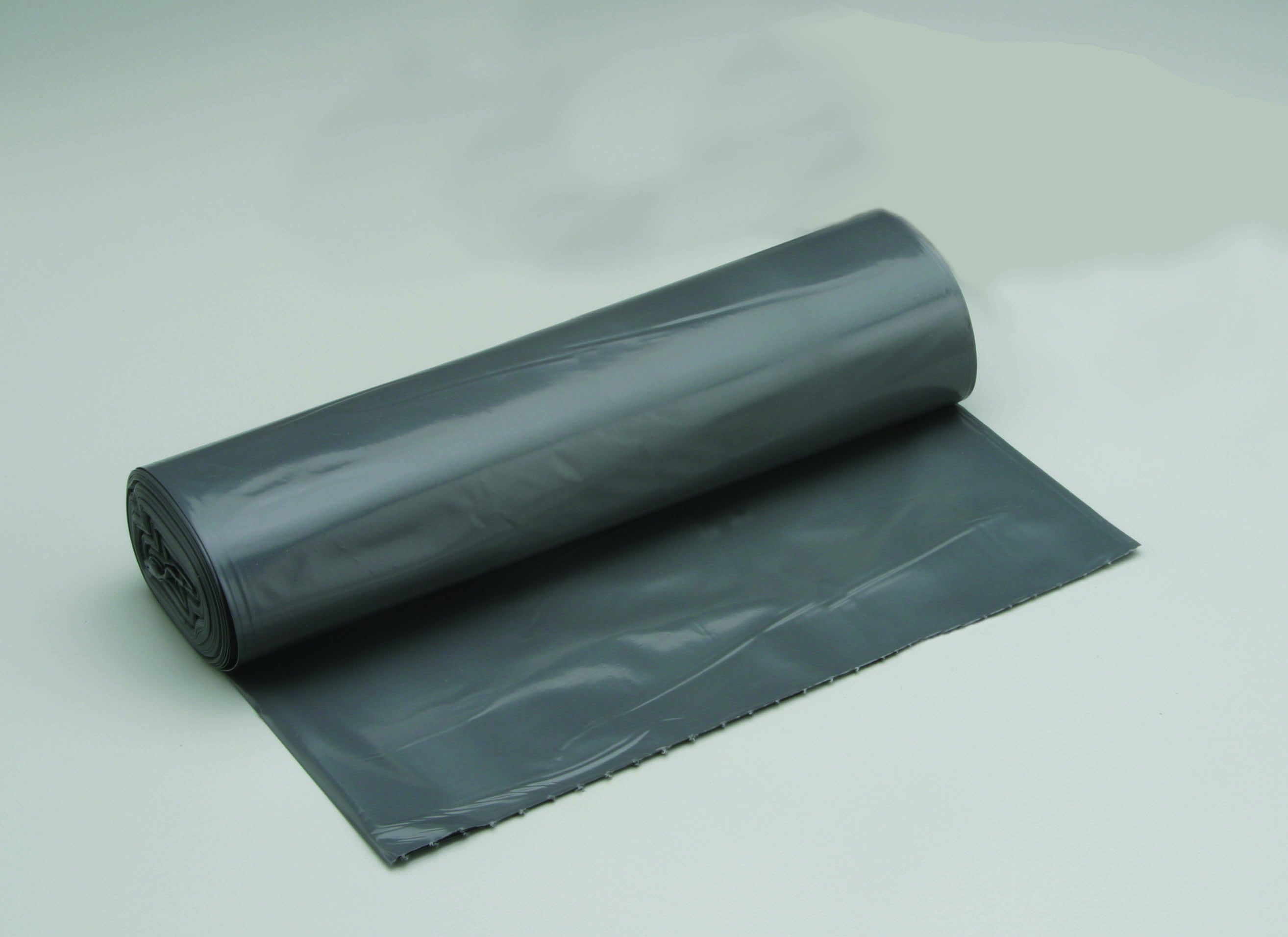 Coreless roll can liners are userfriendly and save storage space.