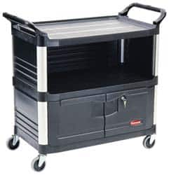 RUBBERMAID 300 Lb Capacity, 3 Shelf Equipment Cart