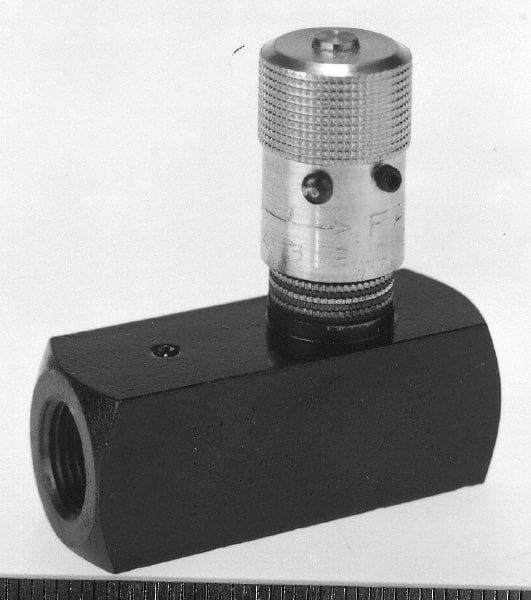 PARKER 25 GPM 11/16 Inlet Steel Hydraulic Control Valve
